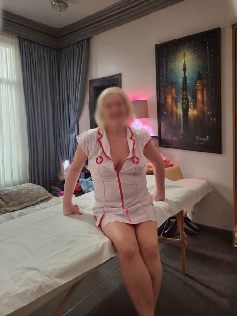 Erotic Massage Therapist in Ireland, London and Scotland