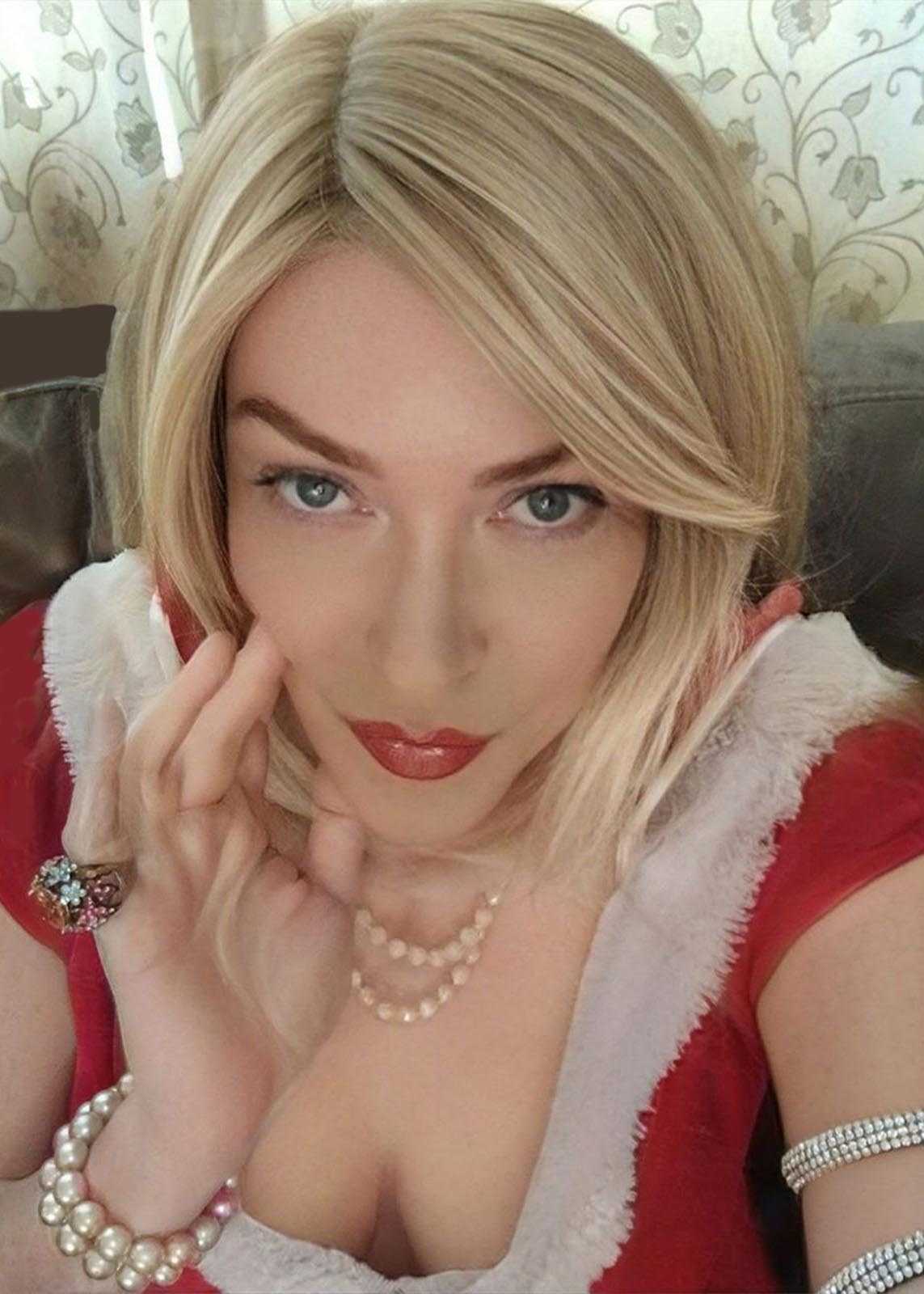 Cataleen • Transsexual Escort available in Glasgow